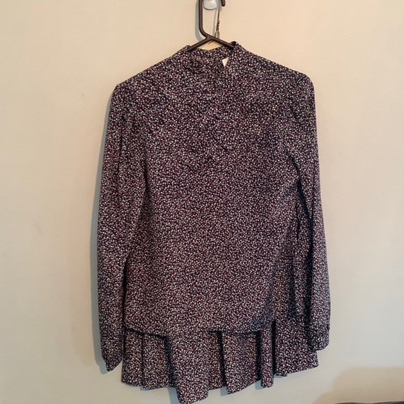 Jennifer skirt set with blouse. - Picture 1 of 7